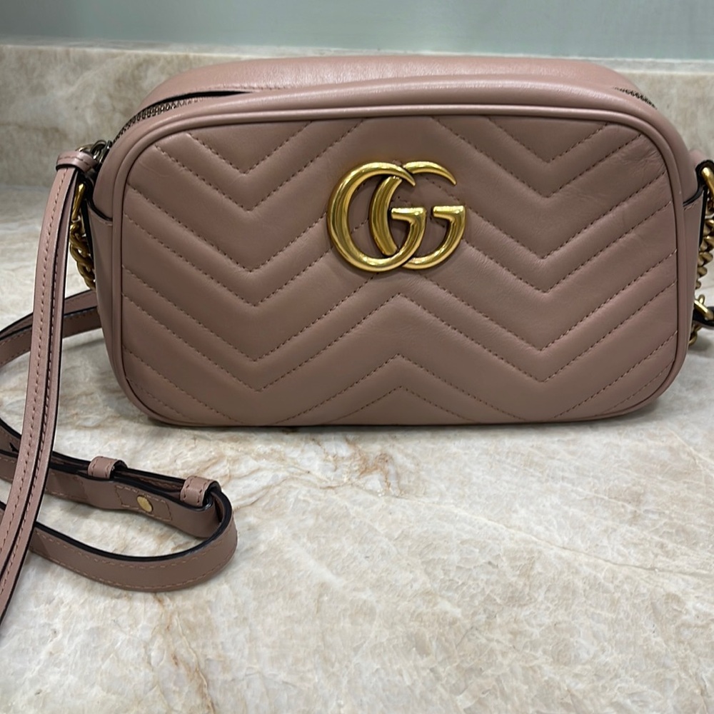 Gucci GG Marmont Small Shoulder Bag